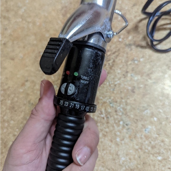 Curling iron - Picture 2 of 4